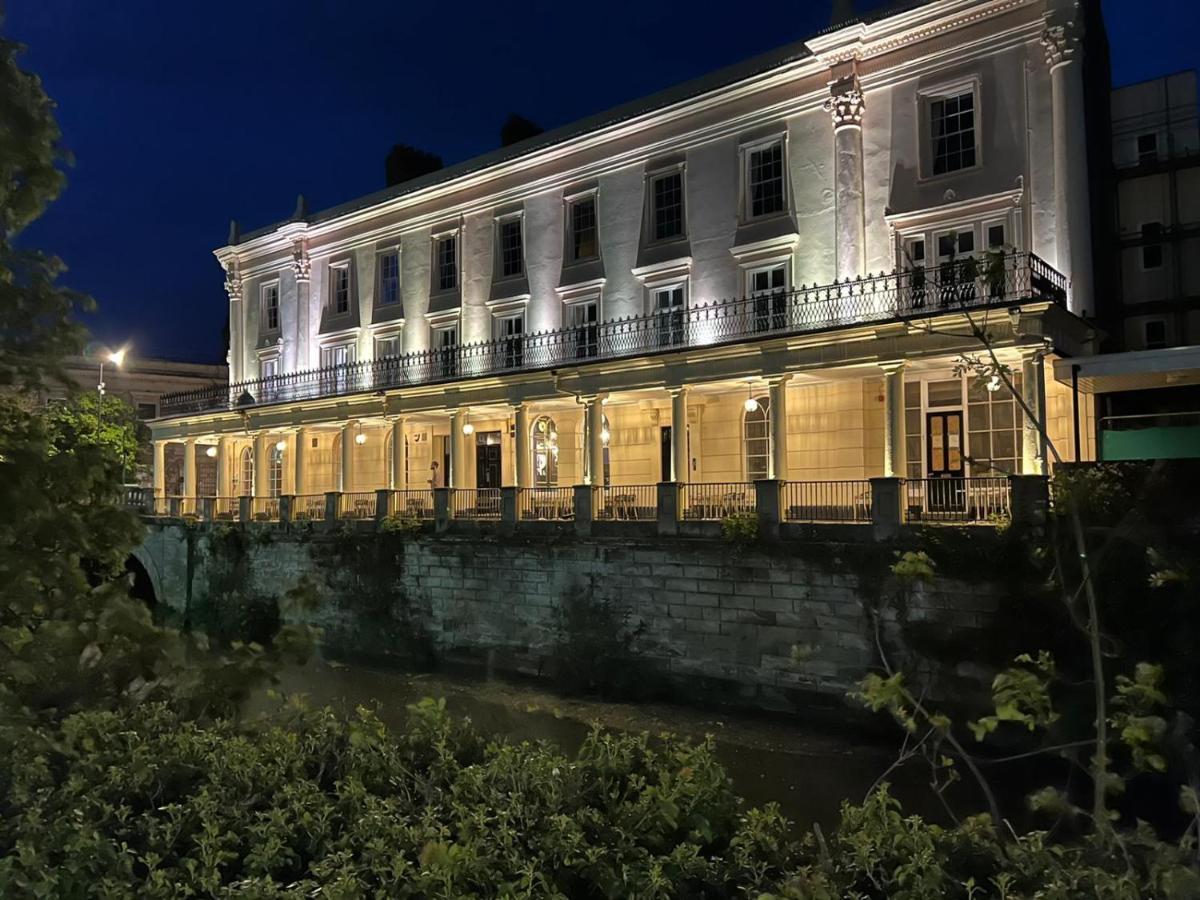 ليمينغتون Victoria Colonnade Aparthotel المظهر الخارجي الصورة